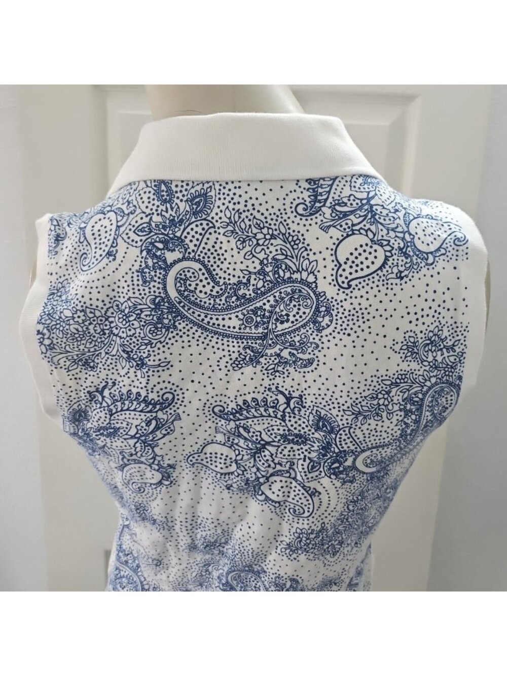 Tommy Hilfiger Sleeveless Golf Polo M Blue White Paisley Tennis Top Country Club - Picture 6 of 13